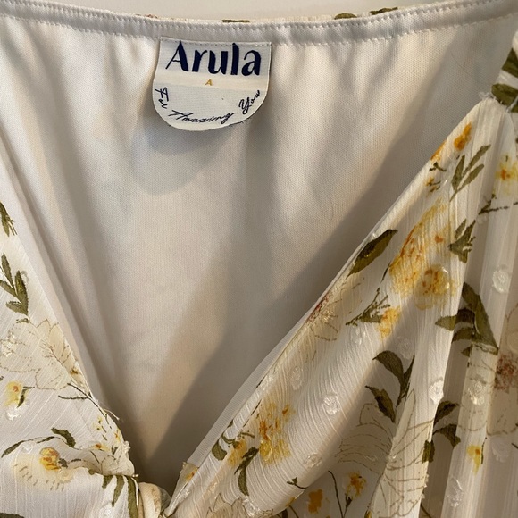 Pretty floral dress from Arula - Picture 2 of 3